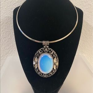 Gorgeous Silver Choker/Necklace-Moon Stone